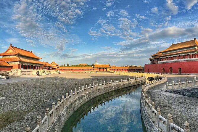 Beijing Historic City Guided Walking Tour + Calligraphy Creation - Yangmeizhu Byway, where old lanes meet new businesses