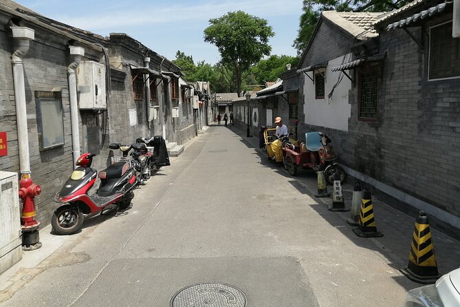 Beijing Hutongs Walking Tour - A Guide Who Makes the Walk Interactive