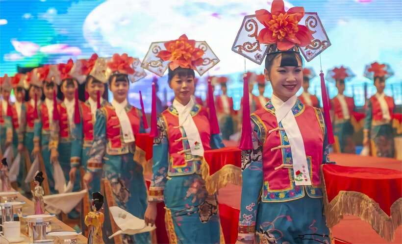 Beijing: Imperial Cuisine Experience & Cultural Performance - Entering a royal dining setting near Sijiqing Bridge