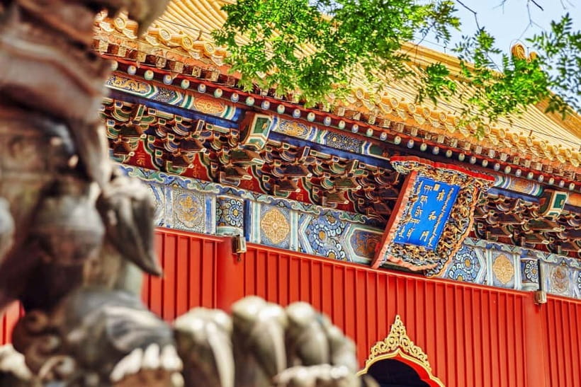 Beijing: Lama Temple Entry Ticket and Optional Guided Tour - What the price is really buying