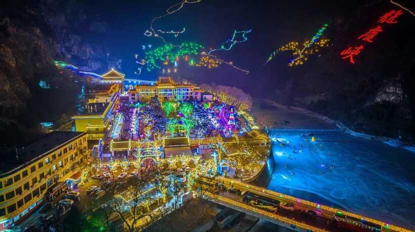 Beijing: Longing Gorge Ice Festival w/Optional Activities - Longqing Gorge after dark