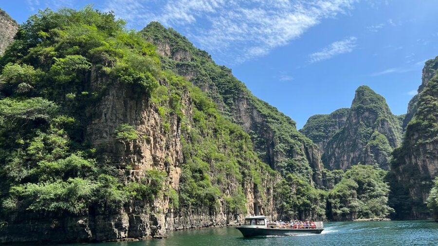 Beijing: Longqing Gorge w/Great Wall or Guyaju Private Tour - How the three versions compare