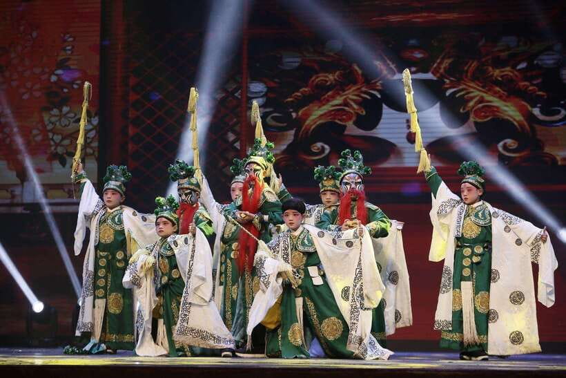 Beijing: Must-See Peking Opera at Liyuan Theatre Ticket - English help makes a real difference
