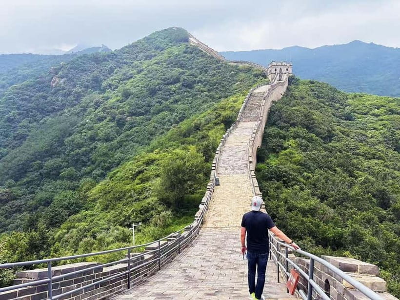 Beijing:Mutianyu/Badaling Great Wall Tour with VIP Fast Pass - Mutianyu: the easiest mix of views and fun