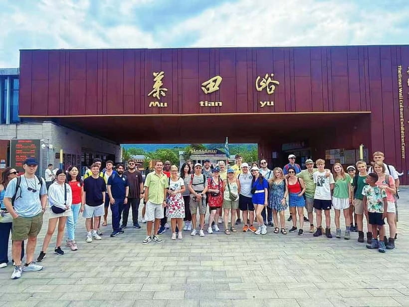 Beijing:Mutianyu Great Wall Bus Day Trips (Optional Add-ons) - The morning departure and Beijing traffic
