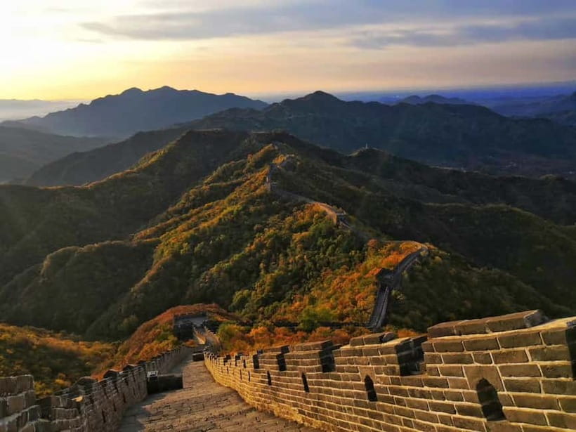 Beijing: Mutianyu Great Wall Daily Tour with Ticket & Lunch - Guides Kevin, Linda, and Christina