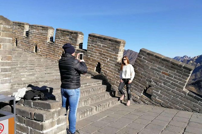 Beijing Private Layover Transfer: Great Wall+City Attraction - Meeting your driver at Beijing Airport