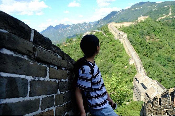 Beijing Private Tour:Mutianyu/Badaling Great Wall and Panda House - Guide quality is the deciding factor