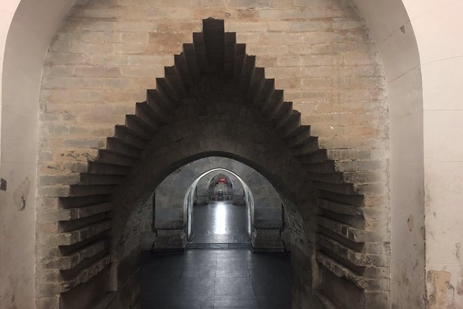 Beijing Private Tour: National Museum of China, Sacred Road and Ming Tombs - Walking the Sacred Way beneath stone animals