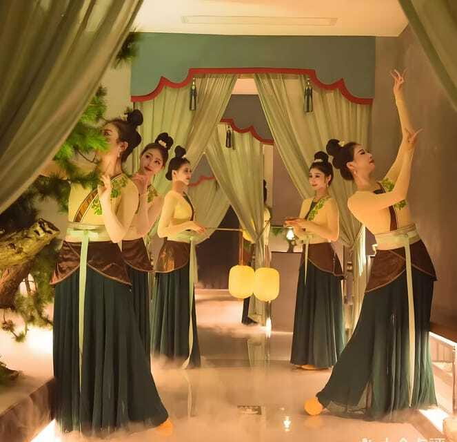 Beijing Royal Dinning Experience with cultural performance - What you eat, from appetizers to abalone