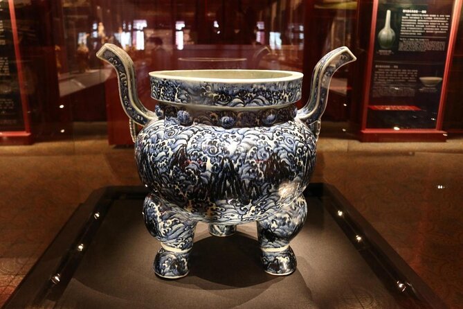 Beijing's Forbidden City with Special Viewing of Treasure Gallery and the Great Wall Ruins at Badaling - Starting inside the Forbidden City