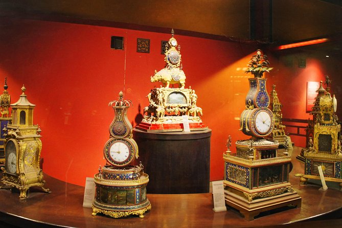 Beijing's Forbidden City with Special Viewing of Treasure Gallery and the Great Wall Ruins at Badaling - What the $199 price really buys you