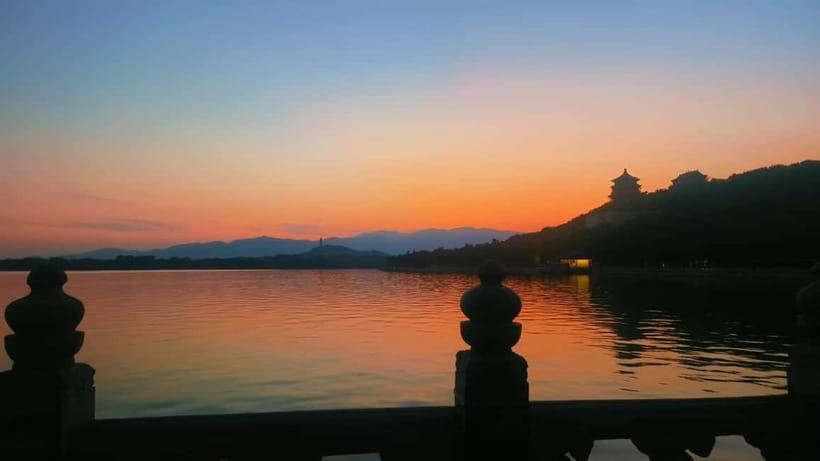 Beijing: Summer Palace Highlight Walking Tour - Suzhou Street and the first change of scene