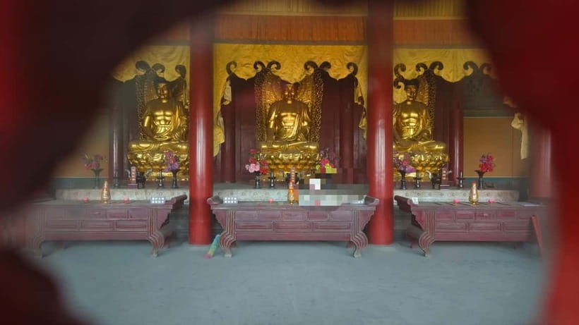 Beijing: Summer Palace Highlight Walking Tour - The political halls and the East Gate finish