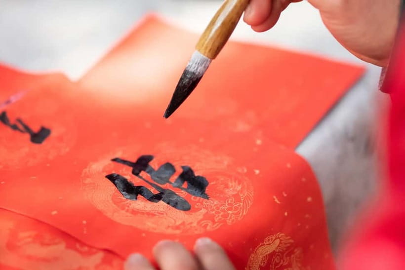 Beijing：Summer Palace & Tea or Calligraphy Experience Tour - Three hours among imperial gardens and lake views