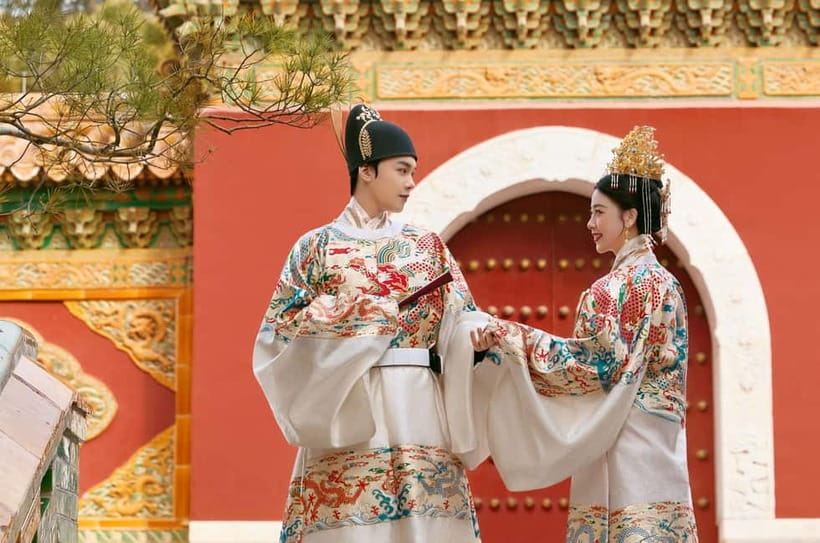 Beijing Traditional Hanfu Experience & Photoshoot for Groups - Staying in costume after the photographs