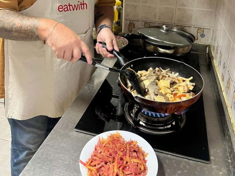 Beijing: Vegan Home Cooking & Local Market Tour with Sanxia - Who Will Enjoy This Most