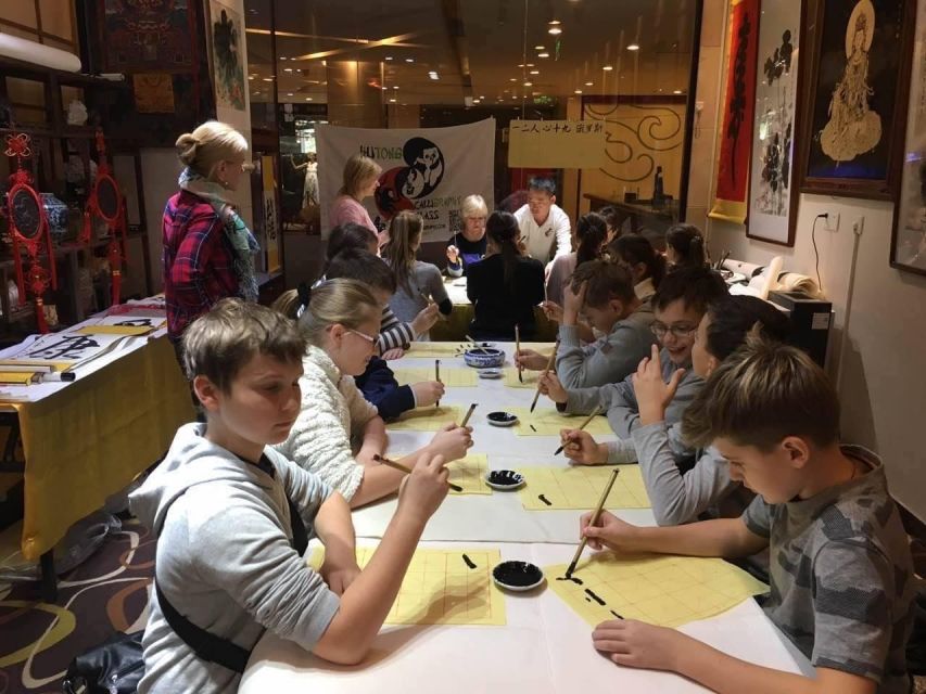 Beijing Wangfujing Calligraphy Class Nearby Forbidden City - Choosing between 45 minutes and two hours