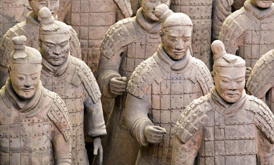 Beijing: Xi'an Terracotta Tour by Train-All Tickets Included - Lunch, shops, and the limits of the schedule