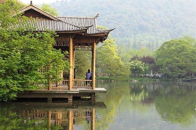 Best of Hangzhou: A Comprehensive Tour of the City's Top Sights - Amanfayun offers a quiet village pause