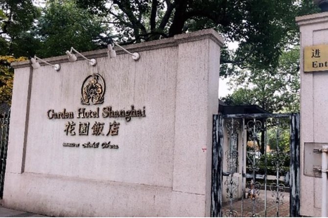 Biking Real Shanghai& Enjoy Local Food - Xintiandi, local streets, and the modern city