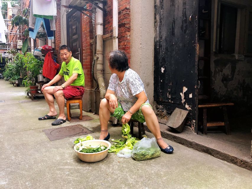 Biking Real Shanghai& Tea Tasting Experience - Why a bicycle works so well in Shanghai