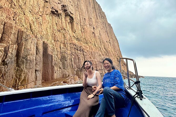 Boat Tour Through Four Sea Arches in Sai Kung, Hong Kong Geopark - What the speedboat format is really like