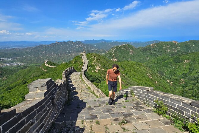 BusDa-Ancient Great Wall &Badaling Great Wall Full-day Bus Tour - Lunch, comfort, and the pace of the day