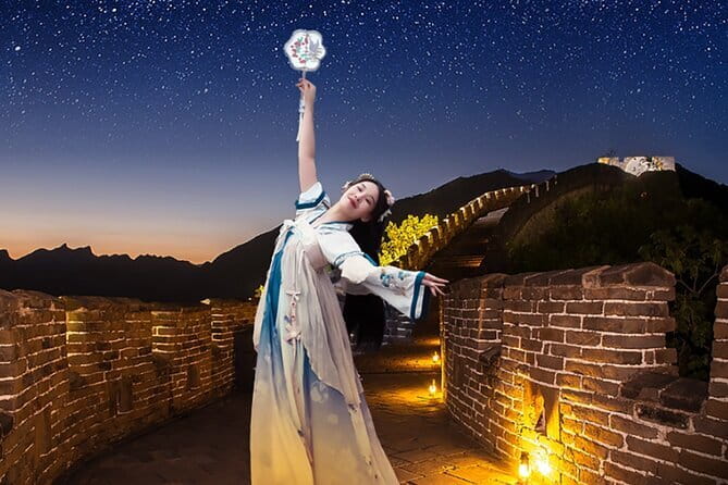 BusDa-Sunset Glow at Mutianyu Great Wall Night Bus Tour w/ Ticket - The bus ride to Mutianyu