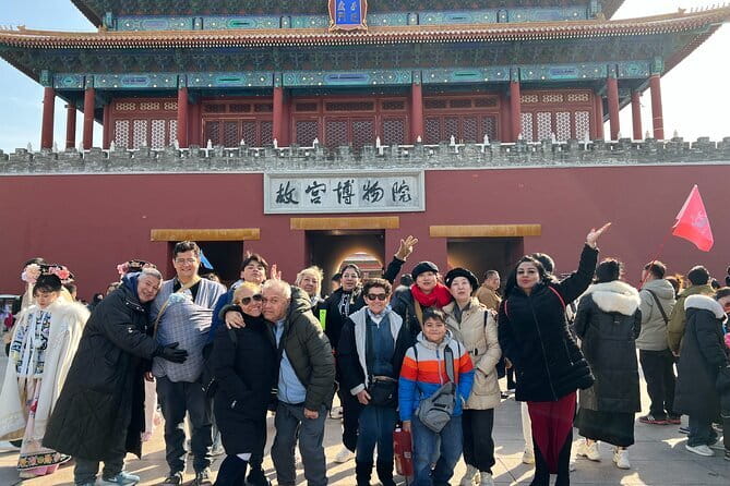 BusDa-Sunset Glow at Mutianyu Great Wall Night Bus Tour w/ Ticket - Cash, phones, and a few useful preparations