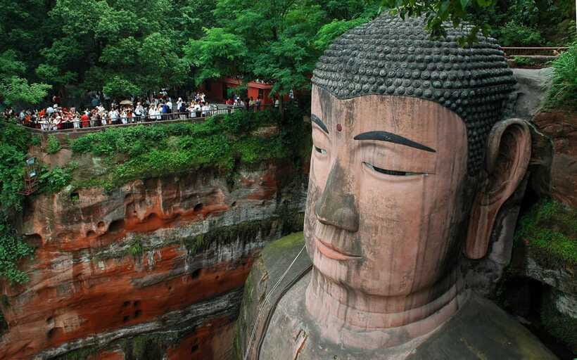 Chengdu: Leshan Buddha Optional Tours w/ Transfer or Guide - Passport rules and free entry for older visitors
