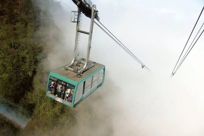 Chengdu Private Day Tour to Emei Mountain with Lunch and Cable Car Ride - Why Mount Emei works as a Chengdu day trip