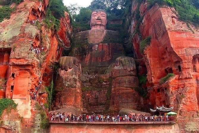Chengdu Private Day Tour to Emei Mountain with Lunch and Cable Car Ride - The cable car to Gold Summit