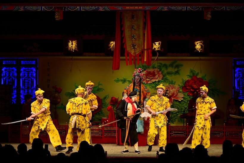 Chengdu Sichuan Opera Show Ticket - Shu Feng Ya Yun - Seating, Accessibility, and Families