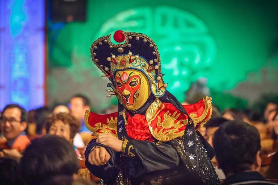 Chengdu: Sichuan Opera Shu Feng Yan Yun Evening Show Ticket - Choosing between the 18:00 and 20:00 shows