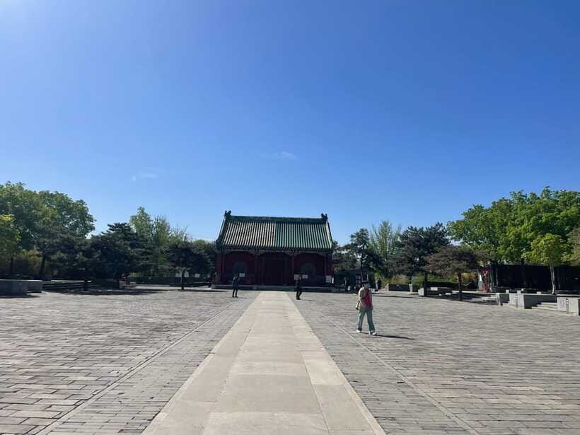 Chinese Kungfu class in old temple beside Forbidden Ci - Who Will Enjoy This Most