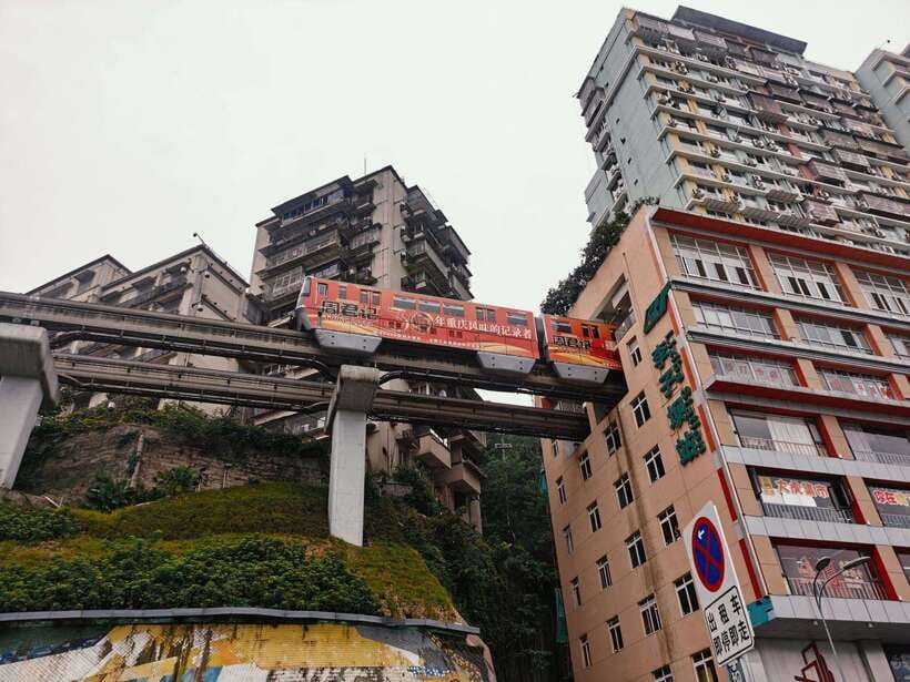Chongqing: 1-day Essential Guided City Tour without Car - Start with Chongqing’s vertical city center
