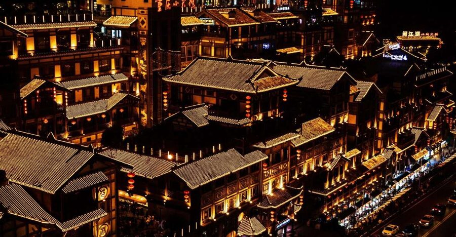 Chongqing: Illuminated Night Tour with Cruise or Hot Pot - Hongya Cave from the 11th floor