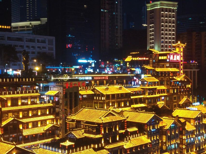 Chongqing: Illuminated Night Tour with Cruise or Hot Pot - What the Yangtze River cruise adds