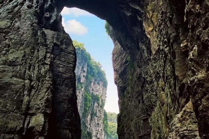 Chongqing Private Day Tour to Wulong Karst National Geology Park - Entering the Three Natural Bridges area