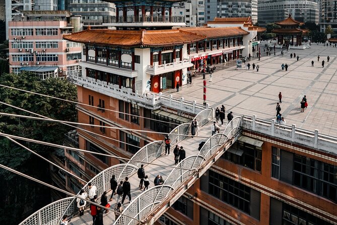 Chongqing private luxury city tour: Must-sees All in One - Kuixinglou and Jiefangbei: Chongqing starts by bending your eyes