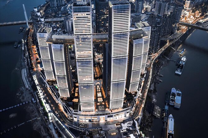 Chongqing private luxury city tour: Must-sees All in One - Private comfort, local help, and the $10 question