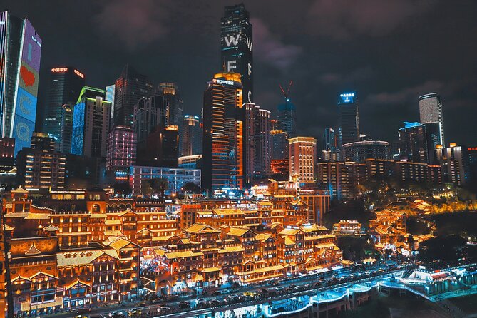 Chongqing private luxury city tour: Must-sees All in One - Tongyuan Gate and Shancheng Lane: older Chongqing on foot