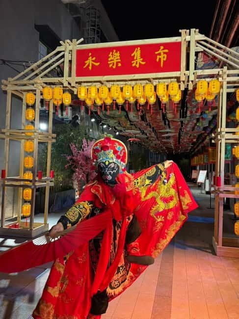 Chongqing: Qingyu Banquet Experience with Show and Dinner - Seating and Finding the Venue