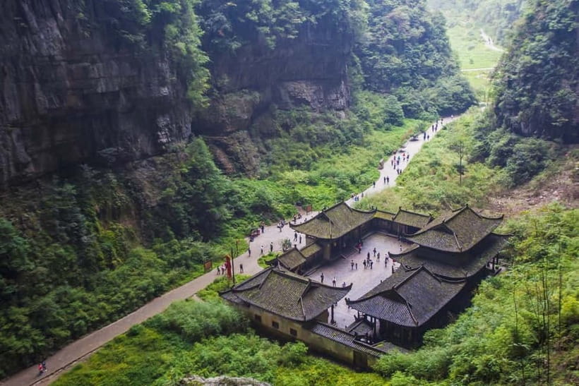 Chongqing: Wulong 2 Spots All-inclusive Luxury Private Trip - The 7:30 pickup and three-hour ride