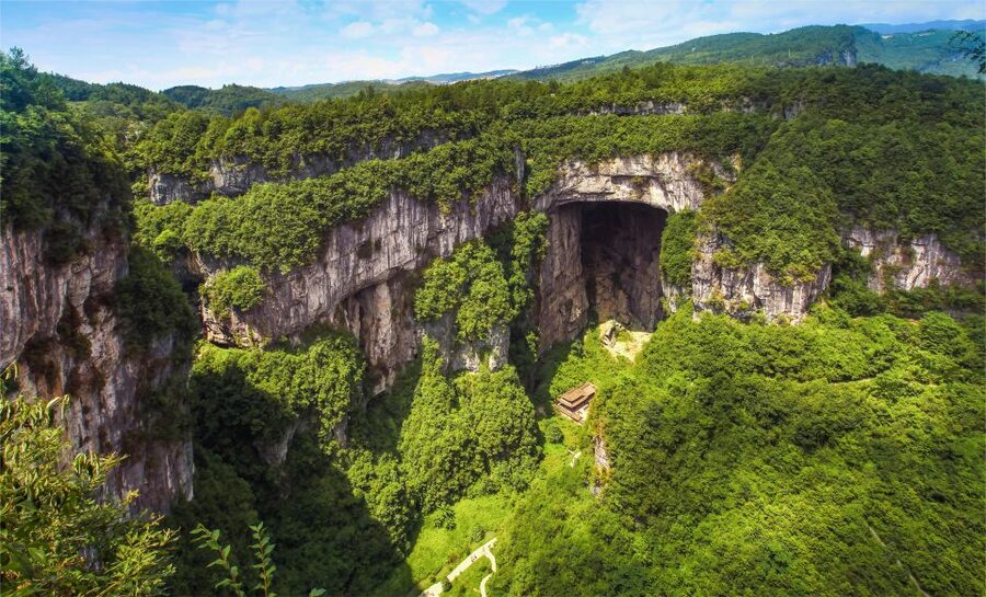 Chongqing: Wulong Private Day Exploration Tour - The Qinglong Bridge staging post adds a human story