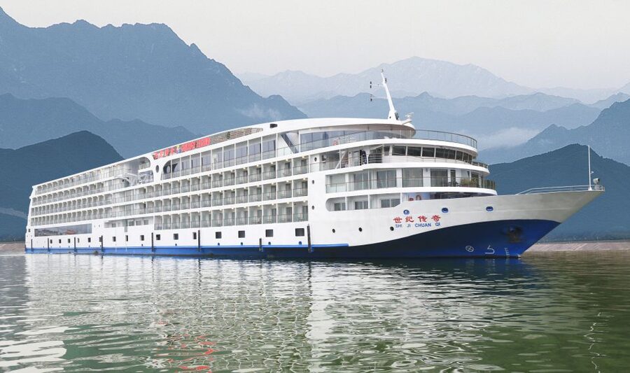 Chongqing: Yangtze River Cruise with Meals and Accommodation - Day 3: Poems, gorges, and Shennv Stream