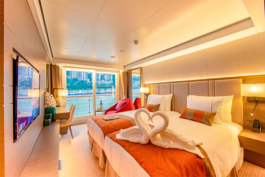 Chongqing: Yangtze River Cruise with Meals and Accommodation - The main strengths, and the points to watch