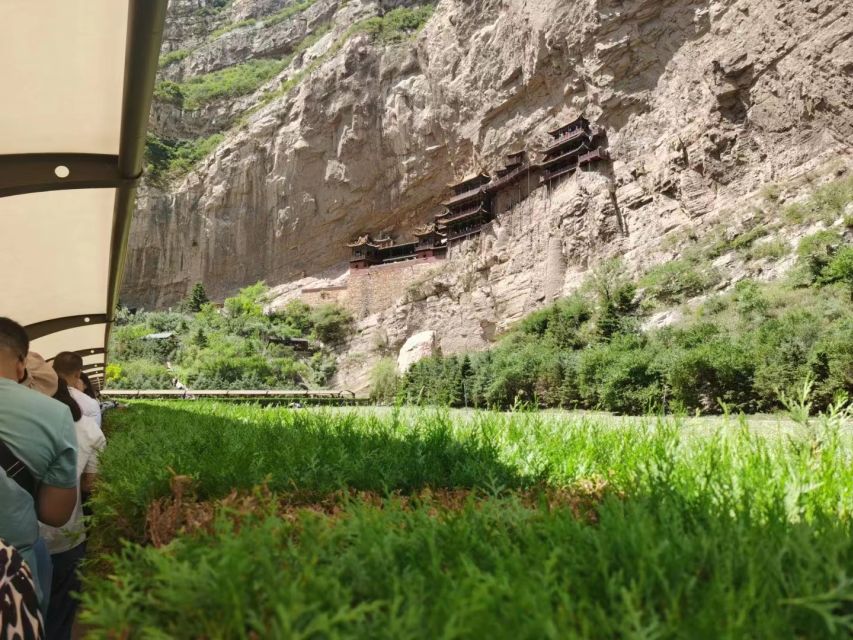 Datong: Temples and Grottoes day tour with tickets options - The guide choice changes the experience
