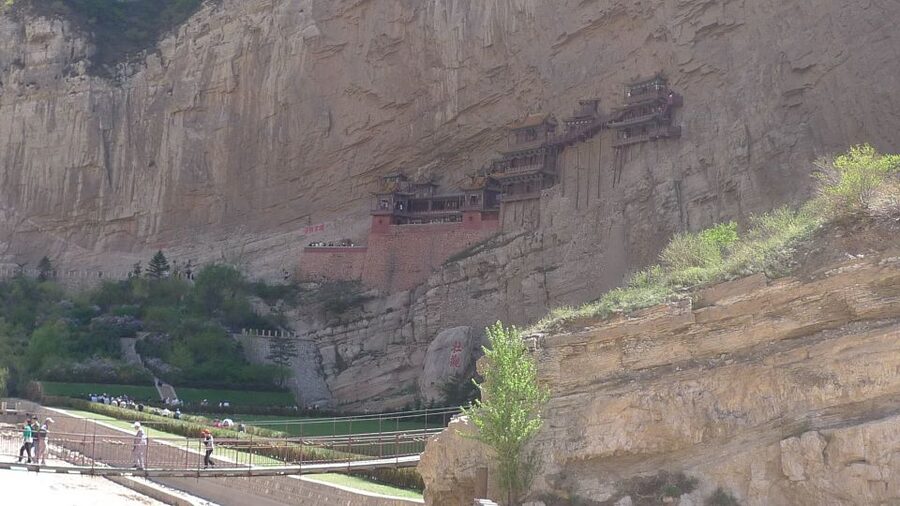 Datong: Temples and Grottoes day tour with tickets options - Standing above the valley at the Hanging Monastery